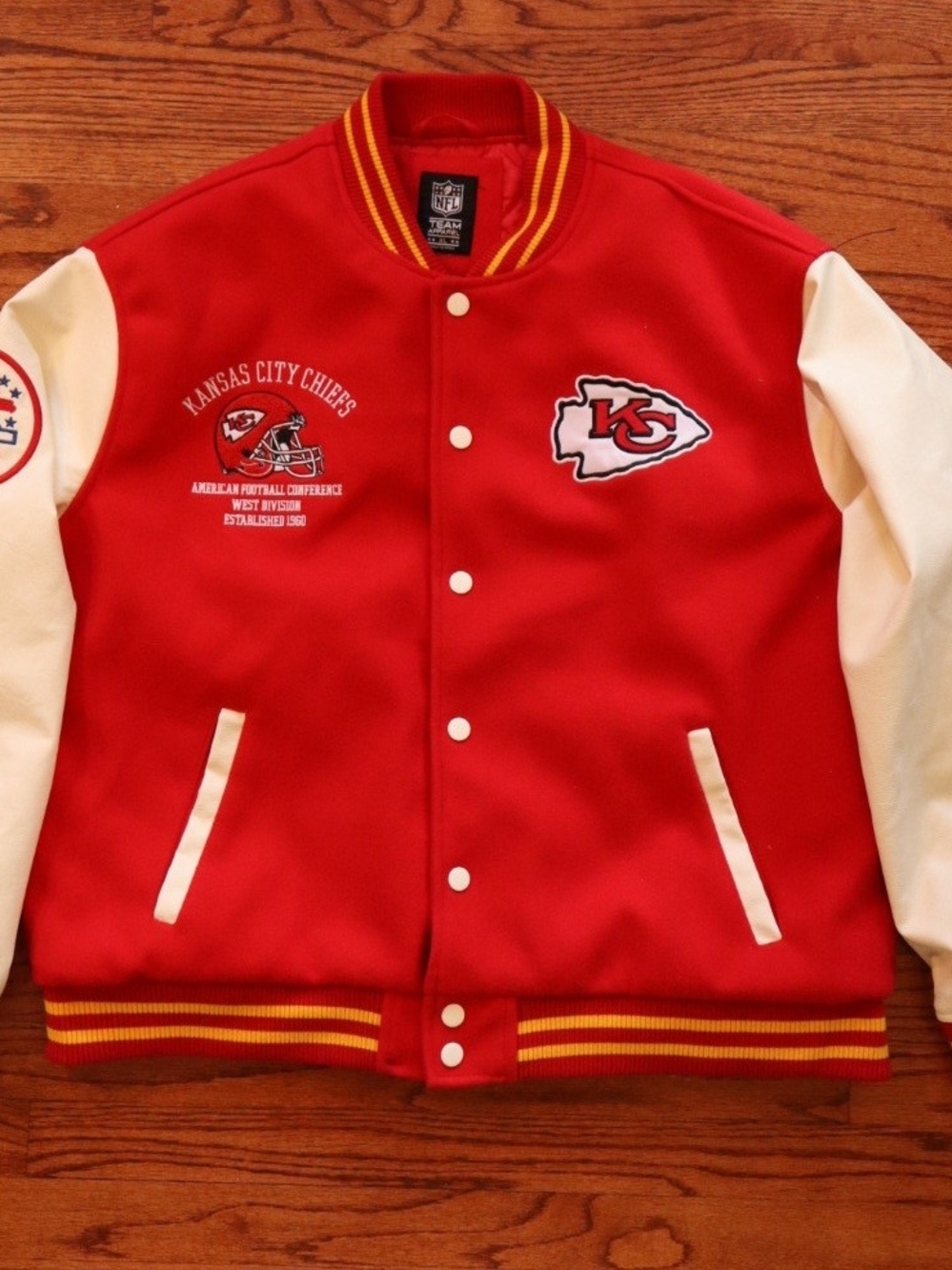 Kansas City Chiefs NFL Team Apparel Varsity Jacket Red White Men’s XL